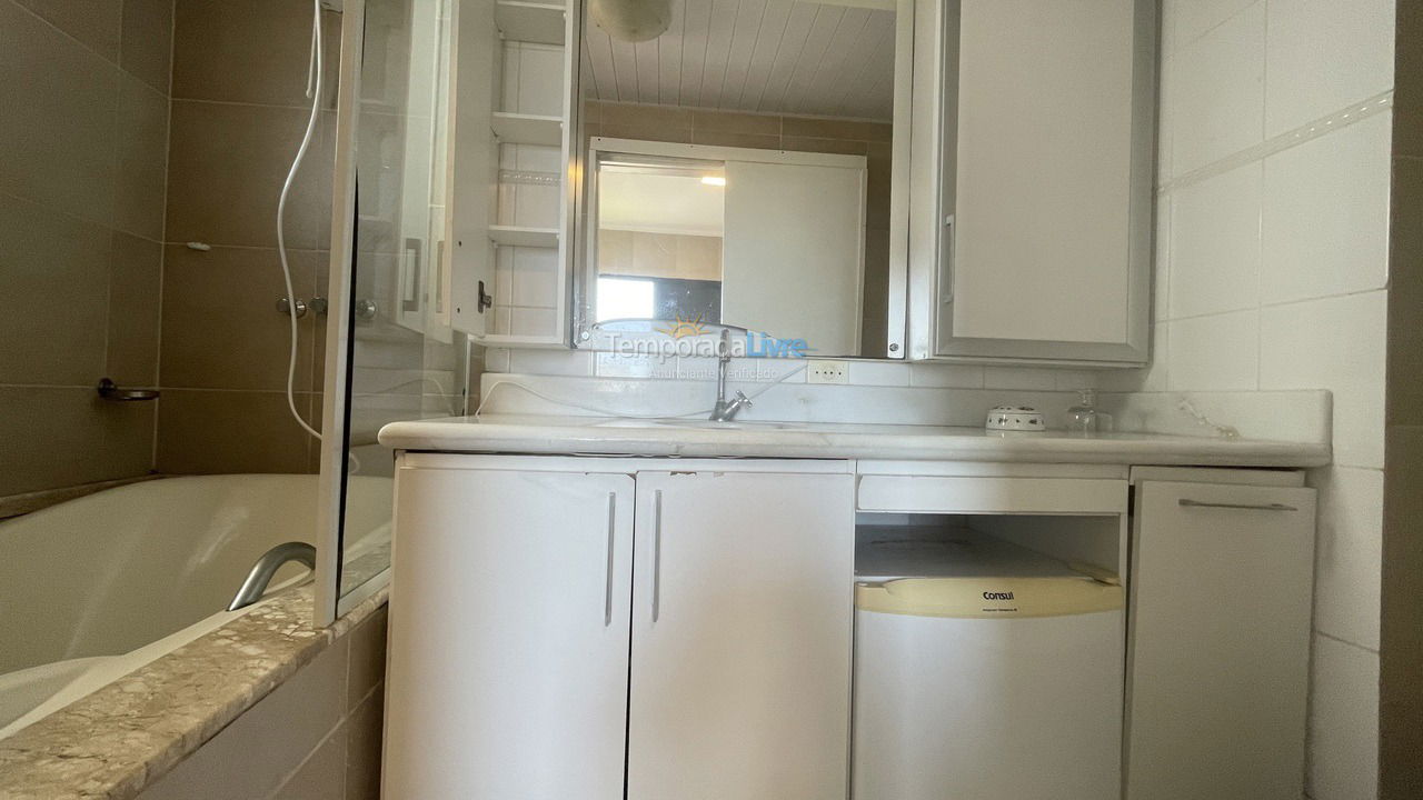 Apartamento para aluguel de temporada em Florianopolis (Praia dos Ingleses)