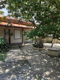 Casa de 3 quartos, sozinha no pátio, 180 metros ( Residencial Magali)