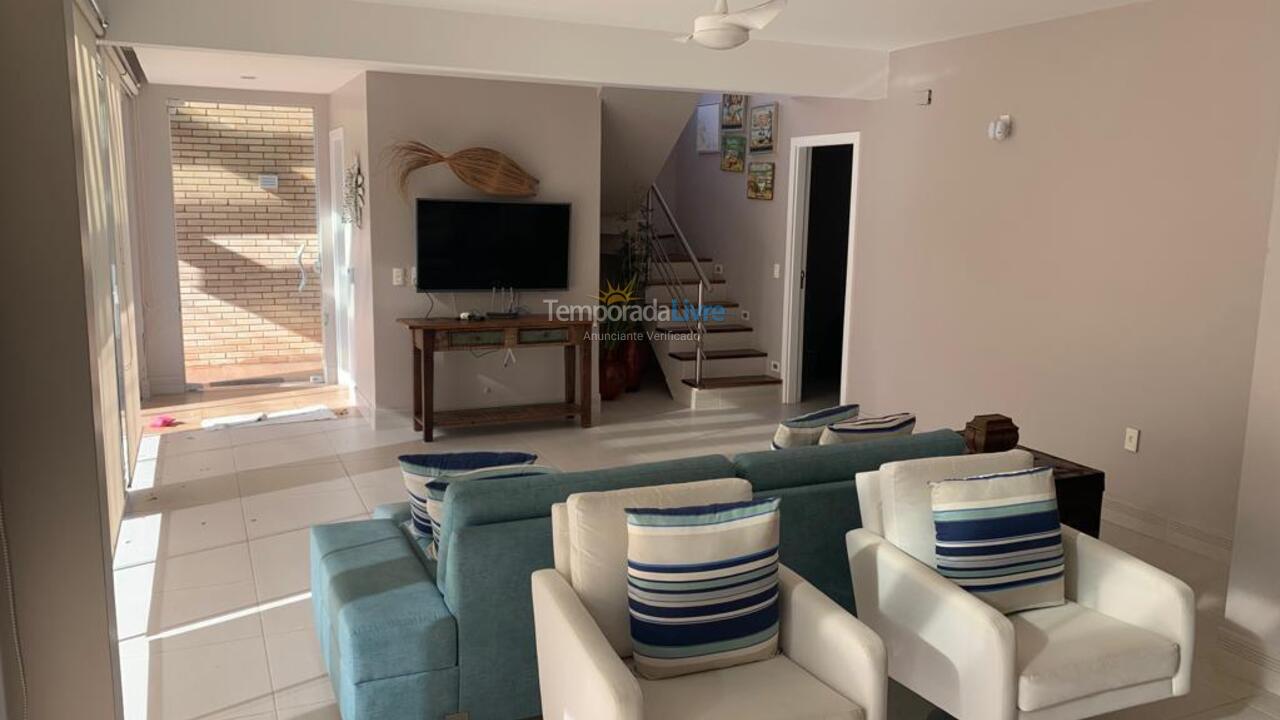 Casa para aluguel de temporada em Bombinhas (Canto Grande)