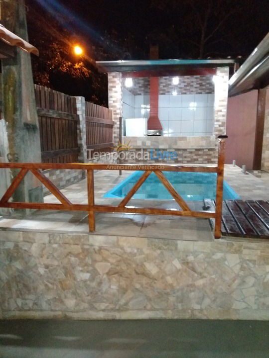 Casa para alquiler de vacaciones em Ubatuba (Praia das Toninhas)