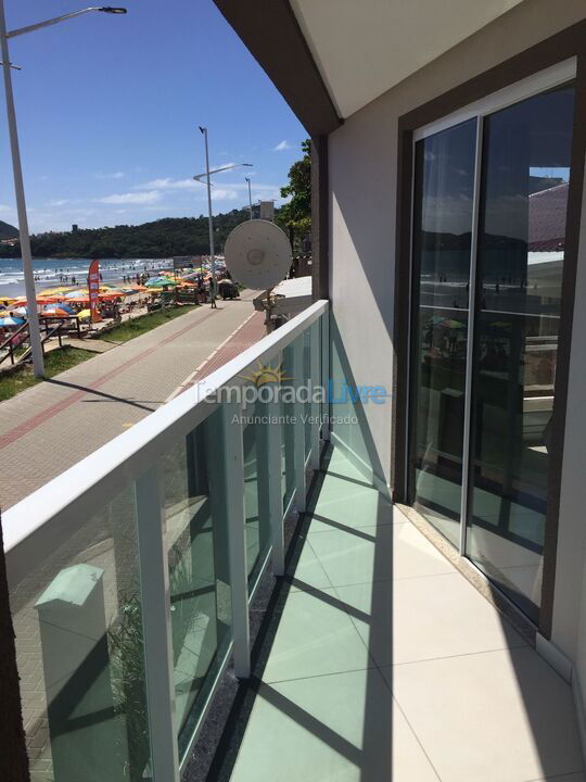 Apartamento para aluguel de temporada em Bombinhas (Praia de Bombas)