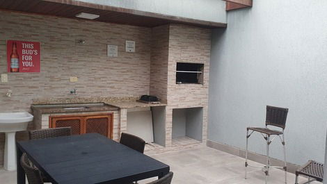 Duplex penthouse 3 bedrooms, 2 suites and Private Barbecue.