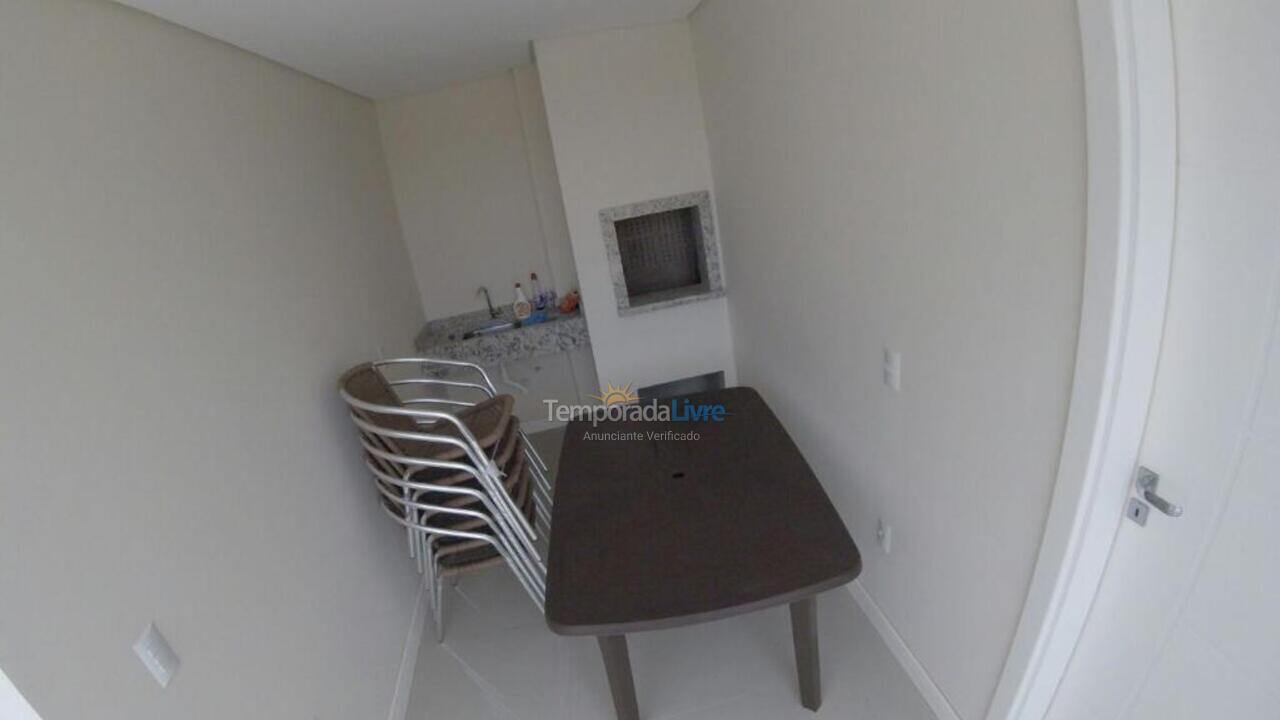 Apartamento para aluguel de temporada em Bombinhas (Canto Grande)