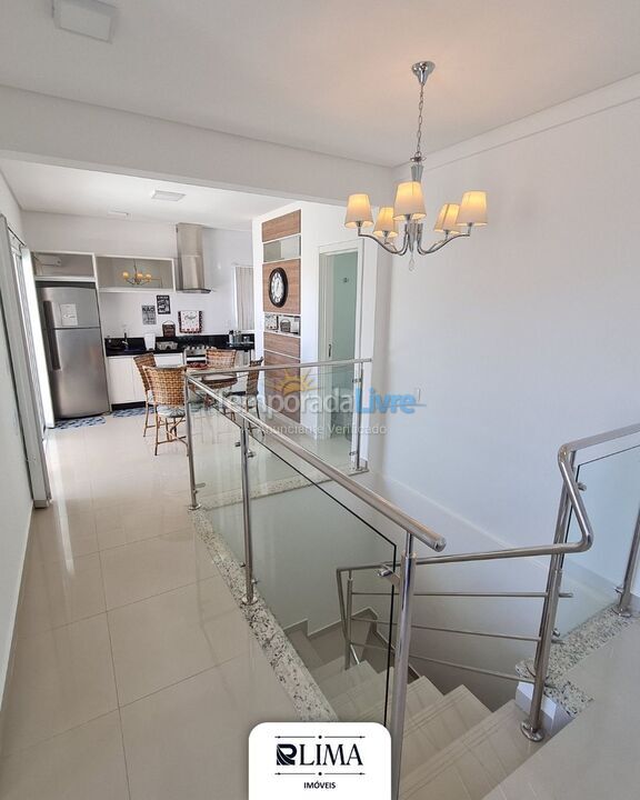 Apartamento para aluguel de temporada em Bombinhas (Canto Grande)