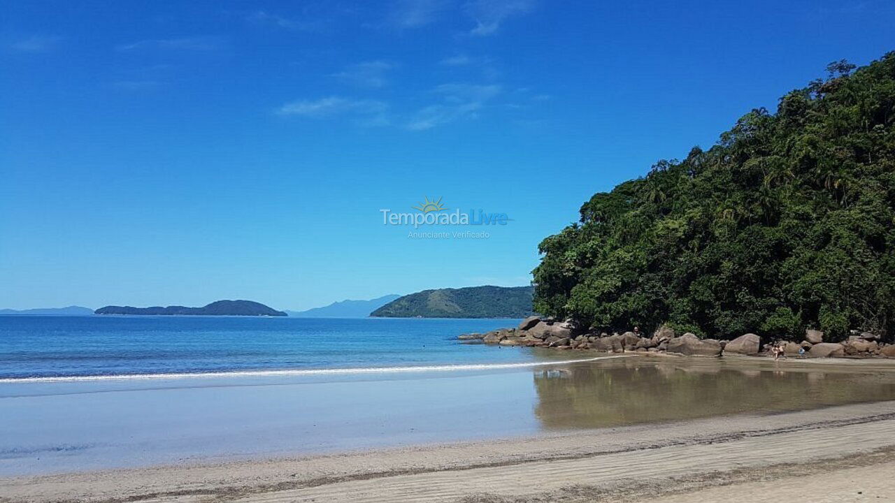 Casa para alquiler de vacaciones em Ubatuba (Praia do Lázaro)