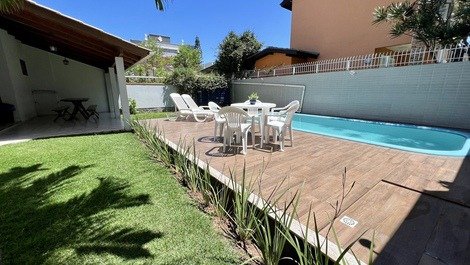 House with pool 50 meters from the beach of Mariscal