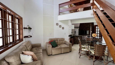 House with pool 50 meters from the beach of Mariscal