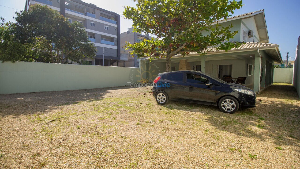 Casa para alquiler de vacaciones em Bombinhas (Canto Grande)