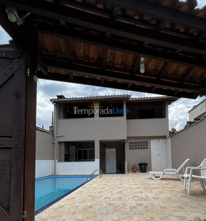 Casa para aluguel de temporada em São Sebastião (Boiçucanga)