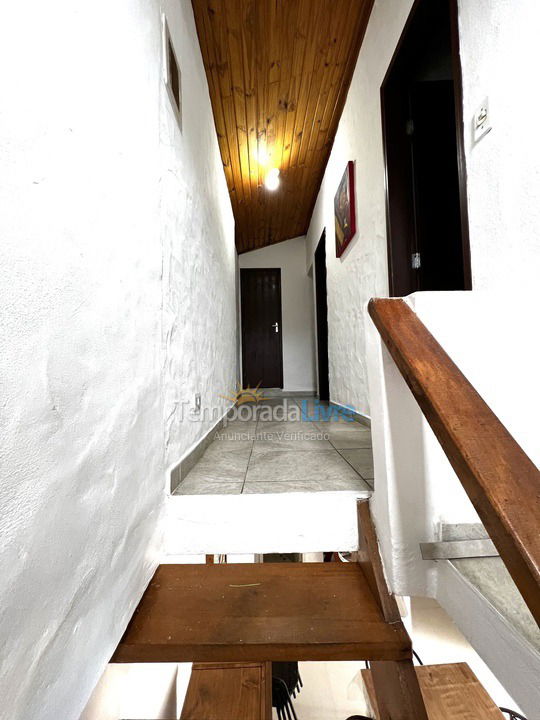 Casa para aluguel de temporada em São Sebastião (Boiçucanga)