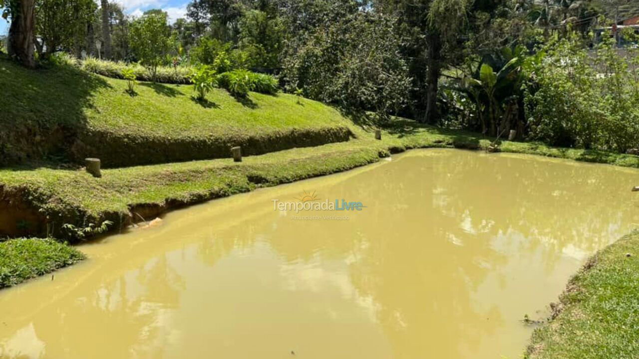 Granja para alquiler de vacaciones em Juquitiba (Centro de Juquitiba)