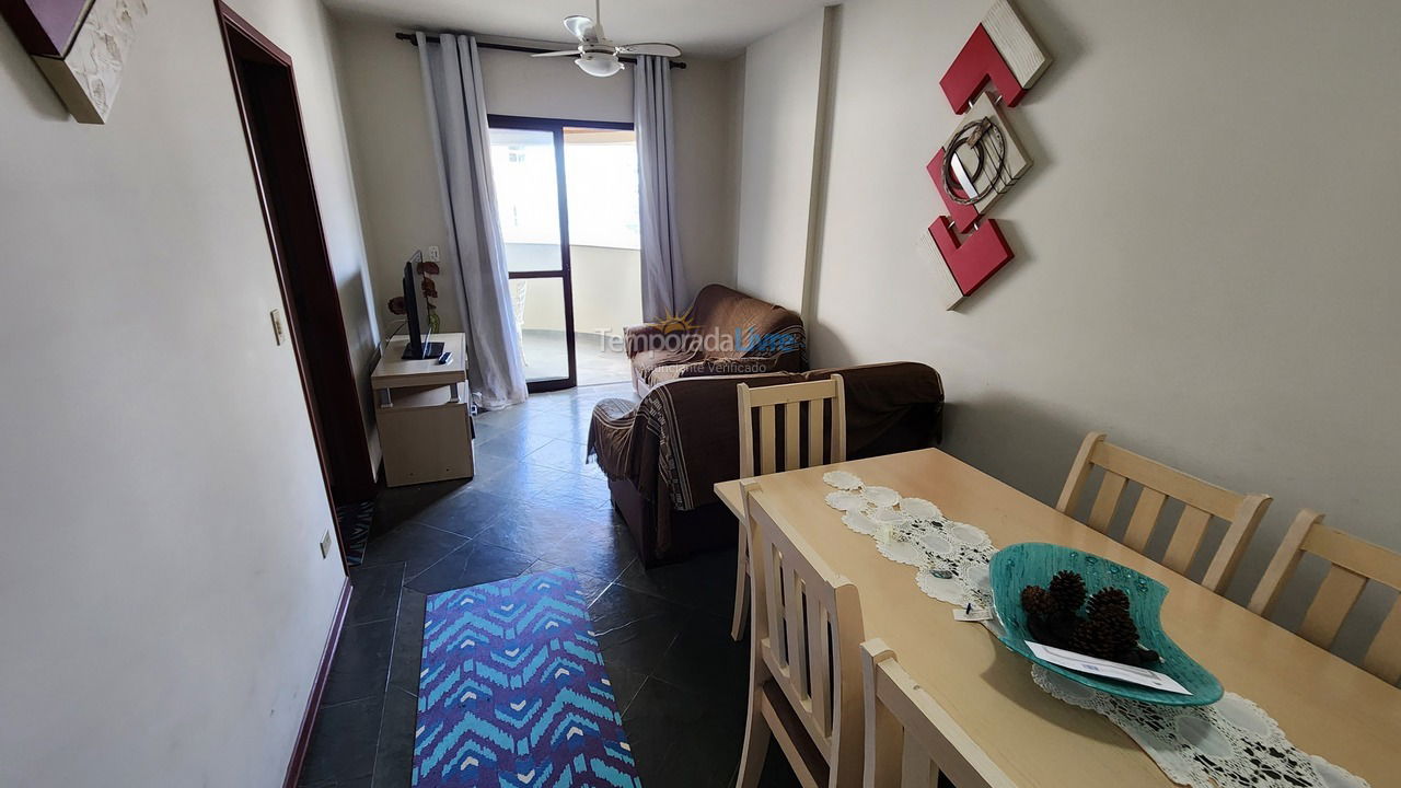 Apartamento para aluguel de temporada em Guarujá (Pitangueiras)