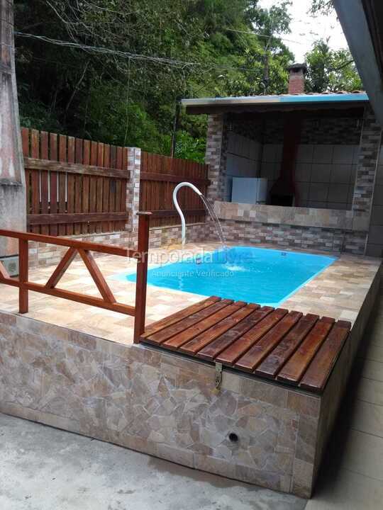 Casa para alquiler de vacaciones em Ubatuba (Praia das Toninhas)