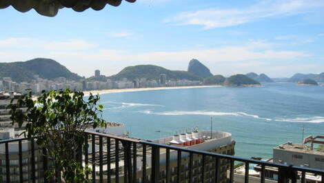 3 quartos quadra praia Copacabana. Diária, mensal