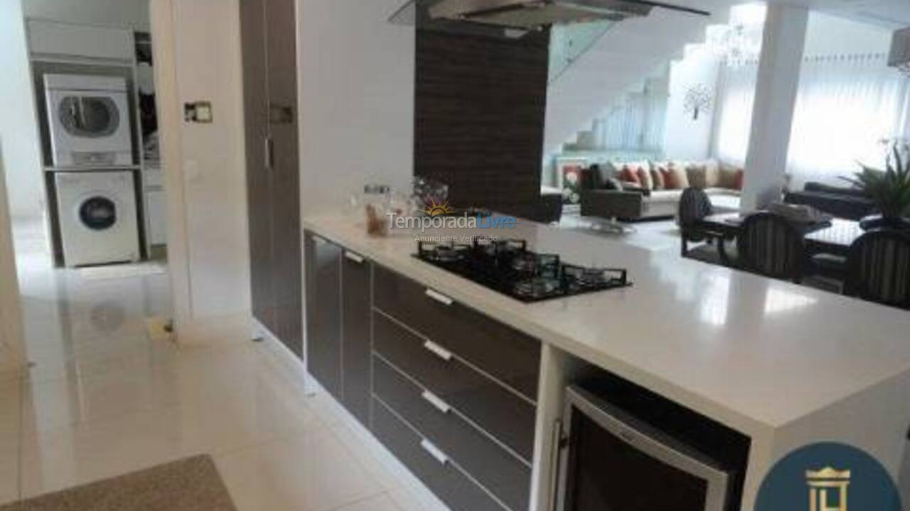 House for vacation rental in Florianopolis (Jurerê Internacional)