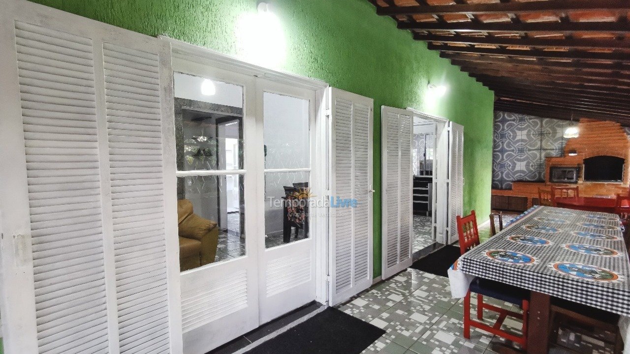 Casa para alquiler de vacaciones em Itanhaém (Parque Vergara)