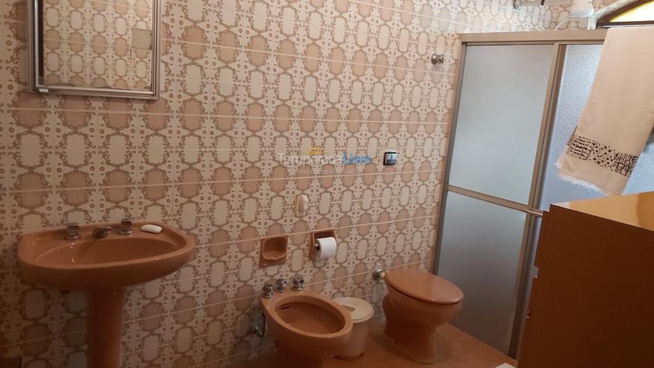 Casa para alquiler de vacaciones em Ubatuba (Praia do Lázaro)