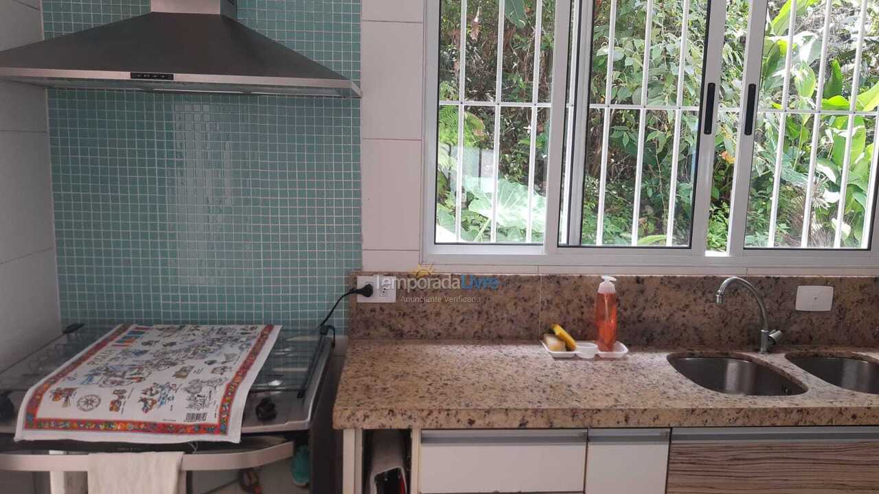 Casa para aluguel de temporada em Ubatuba (Enseada)