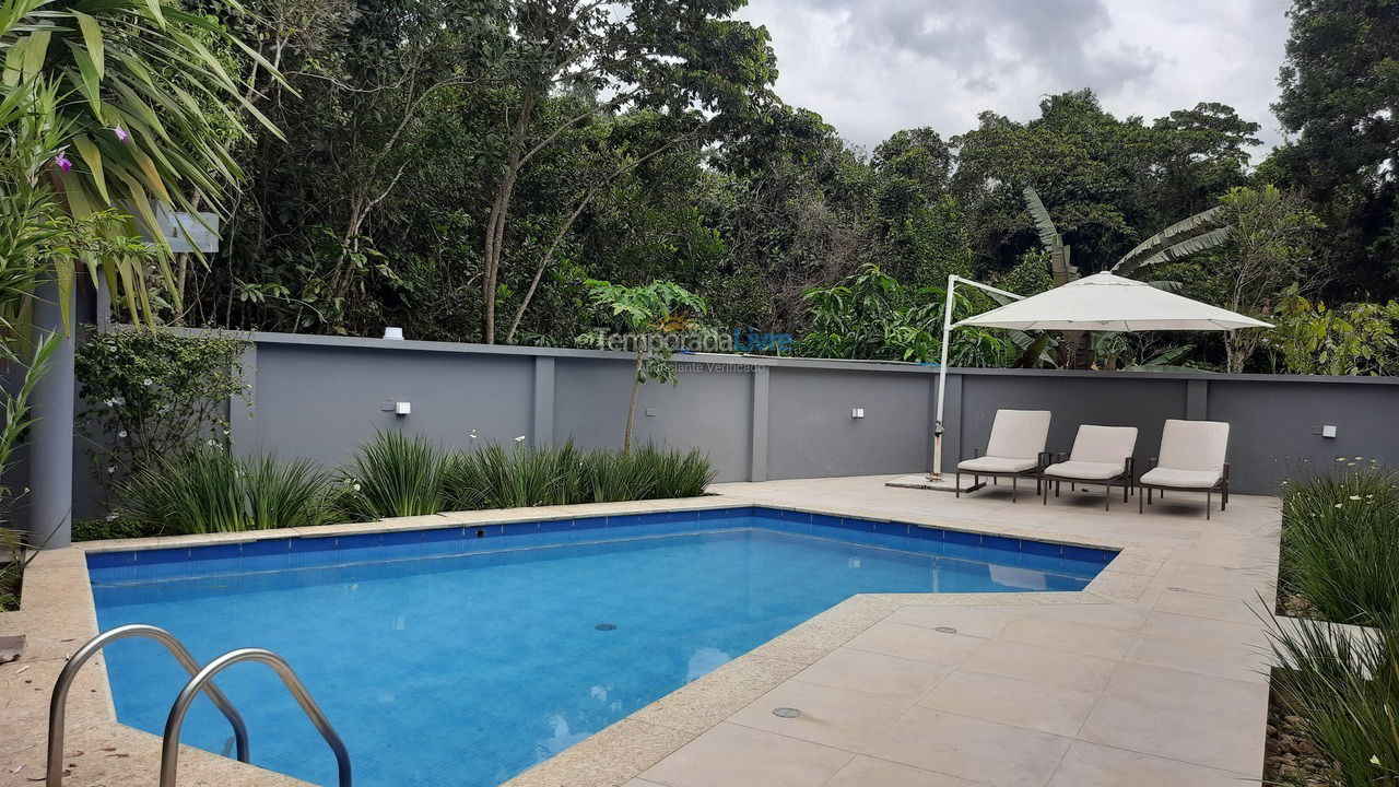 Casa para aluguel de temporada em São Sebastião (Praia da Baleia)