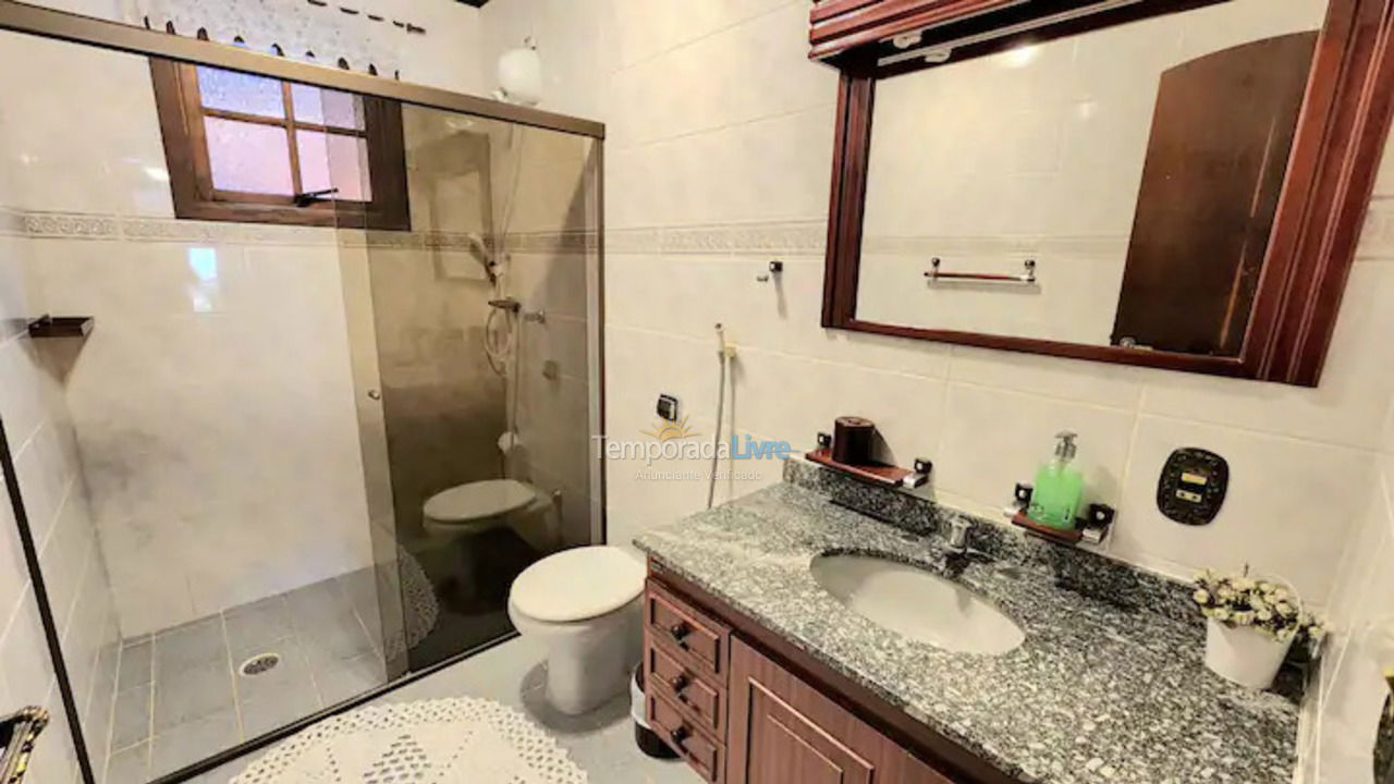 Casa para aluguel de temporada em Mairinque (Condomínio Porta do Sol)