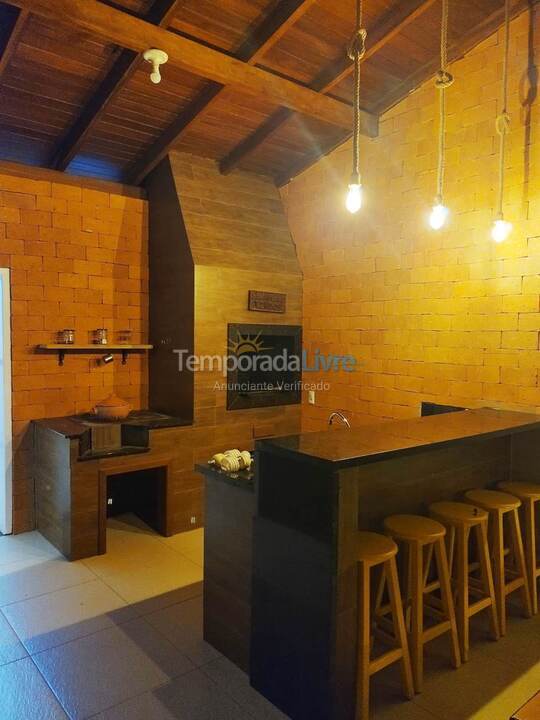 Casa para alquiler de vacaciones em Bombinhas (Canto Grande)
