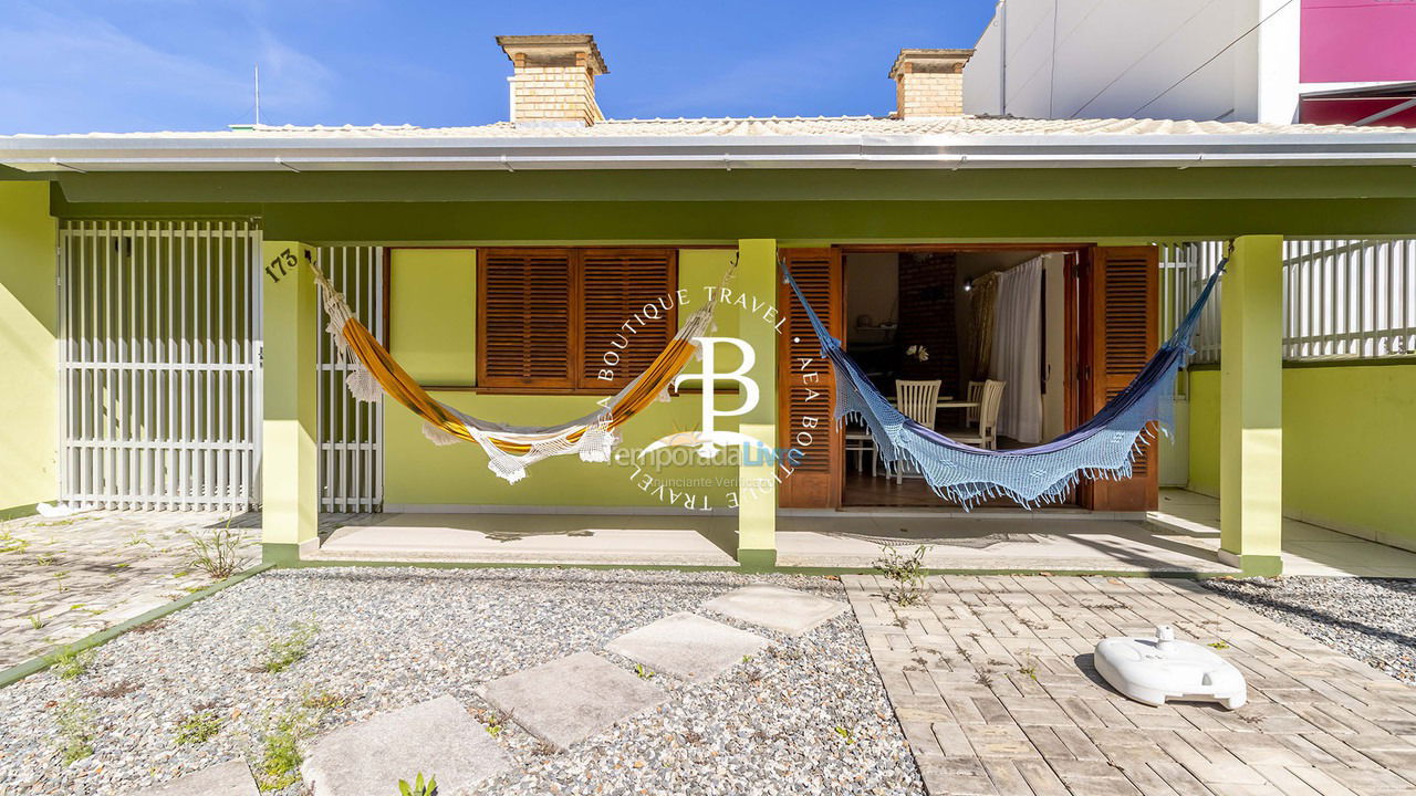 Casa para alquiler de vacaciones em Bombinhas (Praia de Bombas)