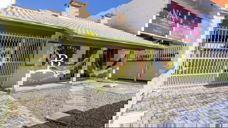 ¡Casa en la playa! En el centro de Bombas, a 5 minutos del mar!
