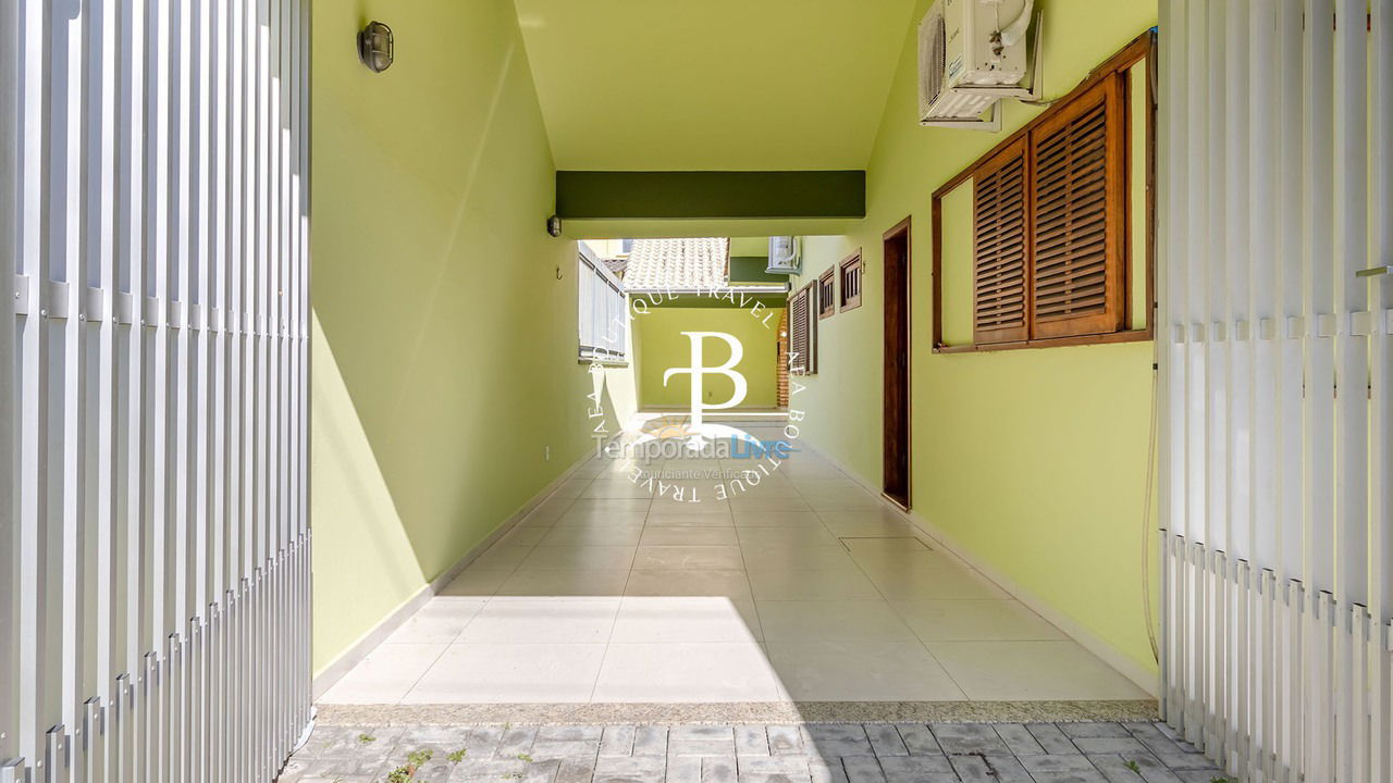 Casa para alquiler de vacaciones em Bombinhas (Praia de Bombas)