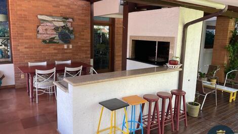 House in great location in Jurerê Internacional