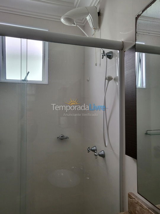 Apartamento para aluguel de temporada em Itapema (Meia Praia)