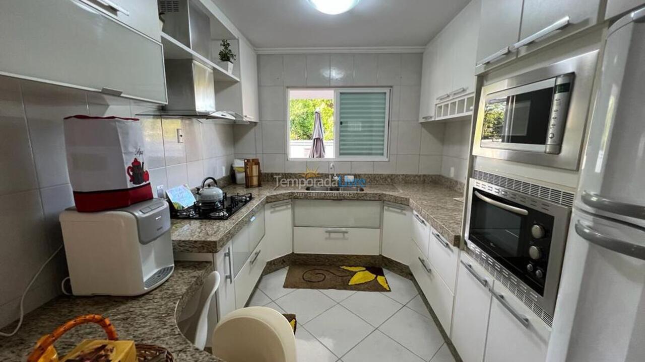 House for vacation rental in Bombinhas (Praia de Bombas)