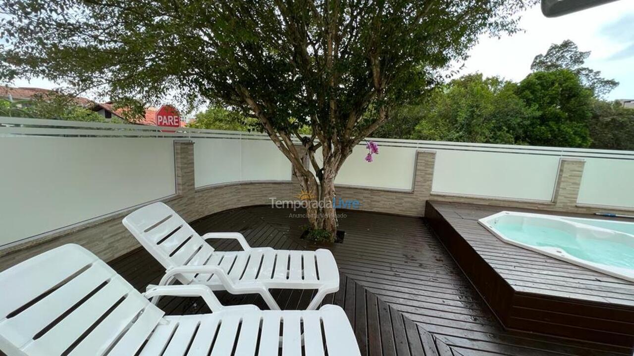 House for vacation rental in Bombinhas (Praia de Bombas)