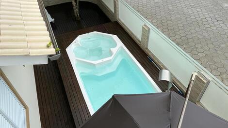 BEAUTIFUL HOUSE IN PUMPS WITH POOL SPA