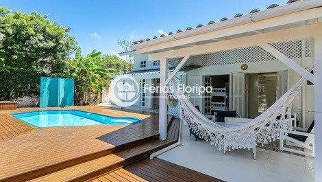 Wonderful house with pool, beach front in gated community