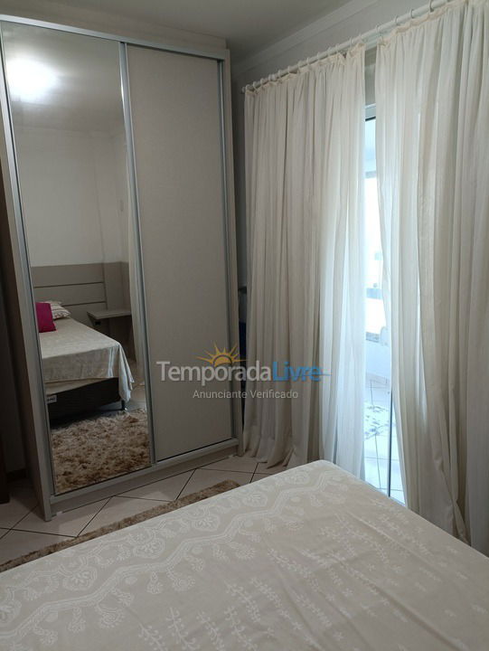 Apartment for vacation rental in Itapema (Meia Praia)