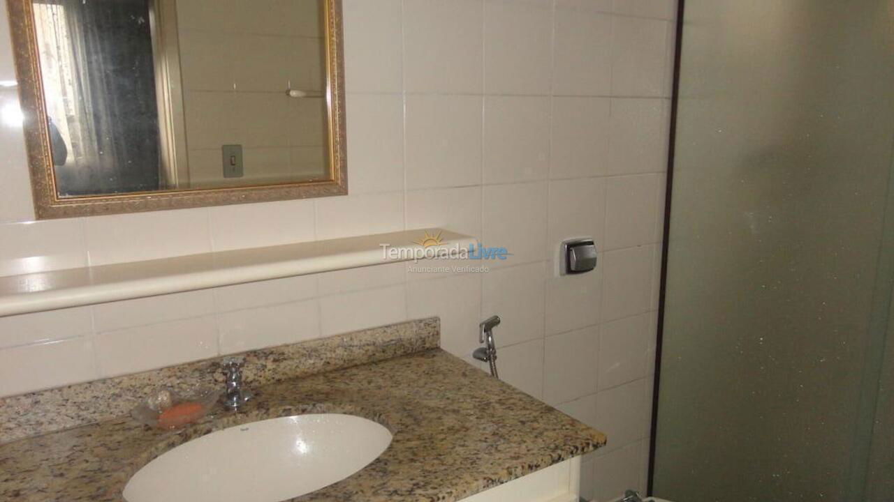 Apartamento para aluguel de temporada em Guarujá (Enseada)