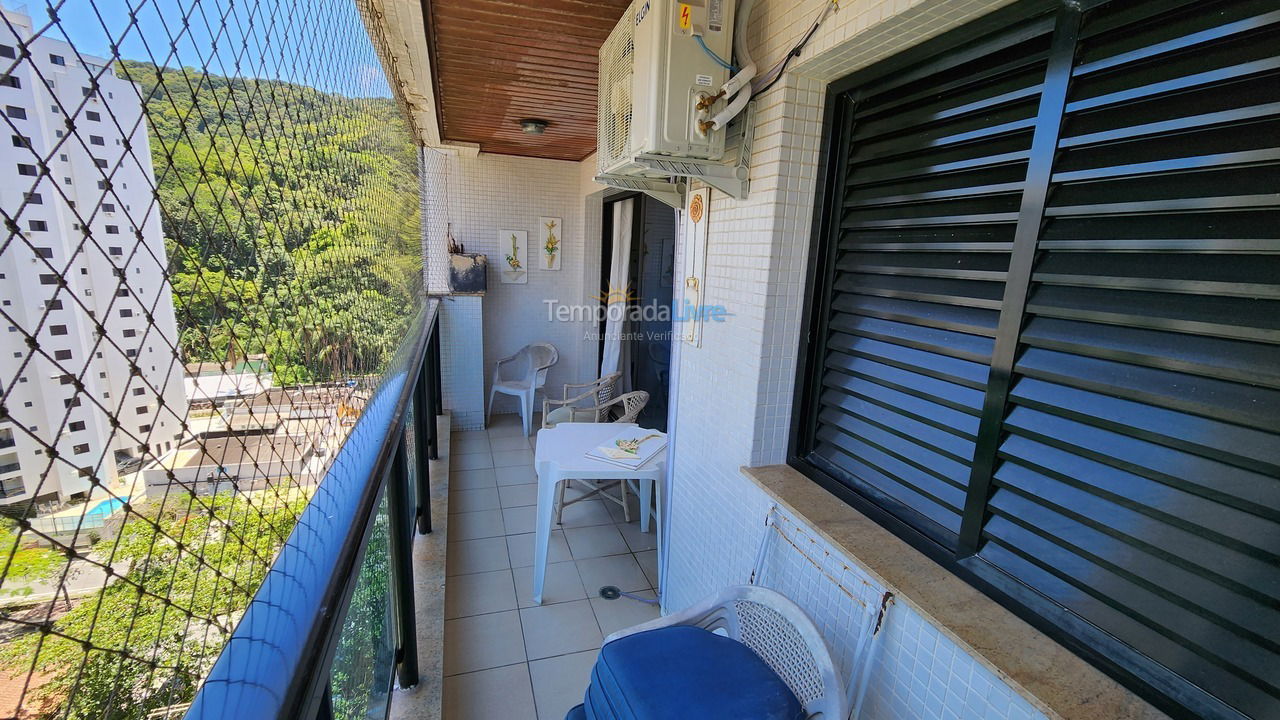 Apartamento para aluguel de temporada em Guarujá (Pitangueiras)