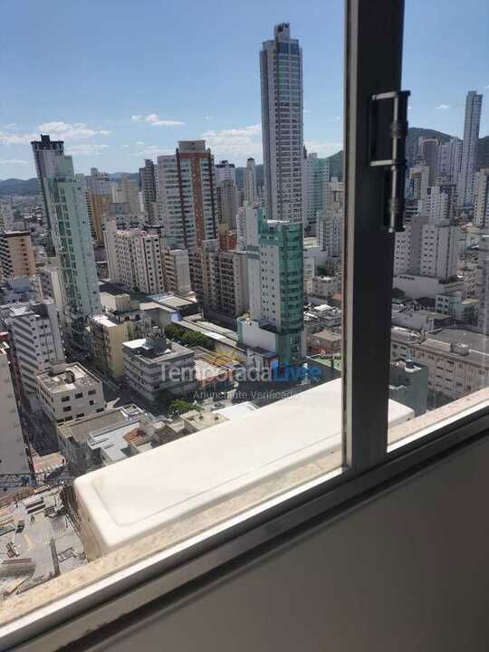 Apartamento para aluguel de temporada em Balneário Camboriú (Praia Central)