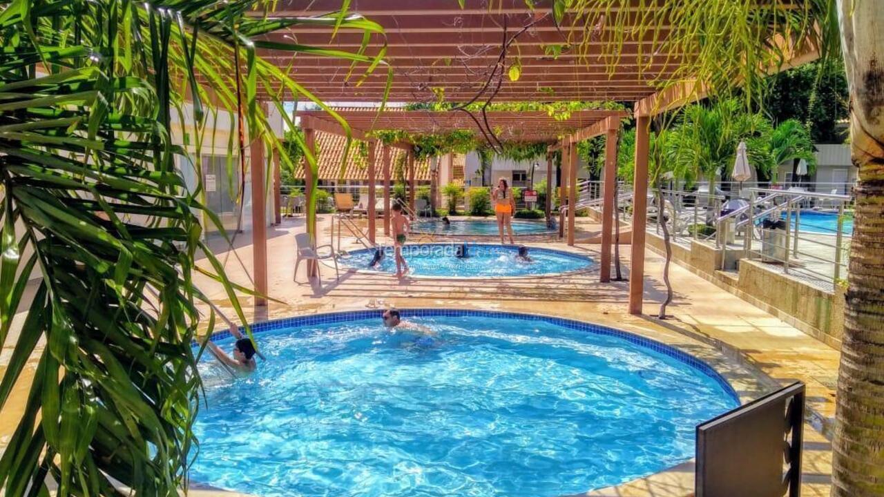 Apartamento para aluguel de temporada em Caldas Novas (Ingresso Acqua Park Incluso Meses de Agosto E Setembro)