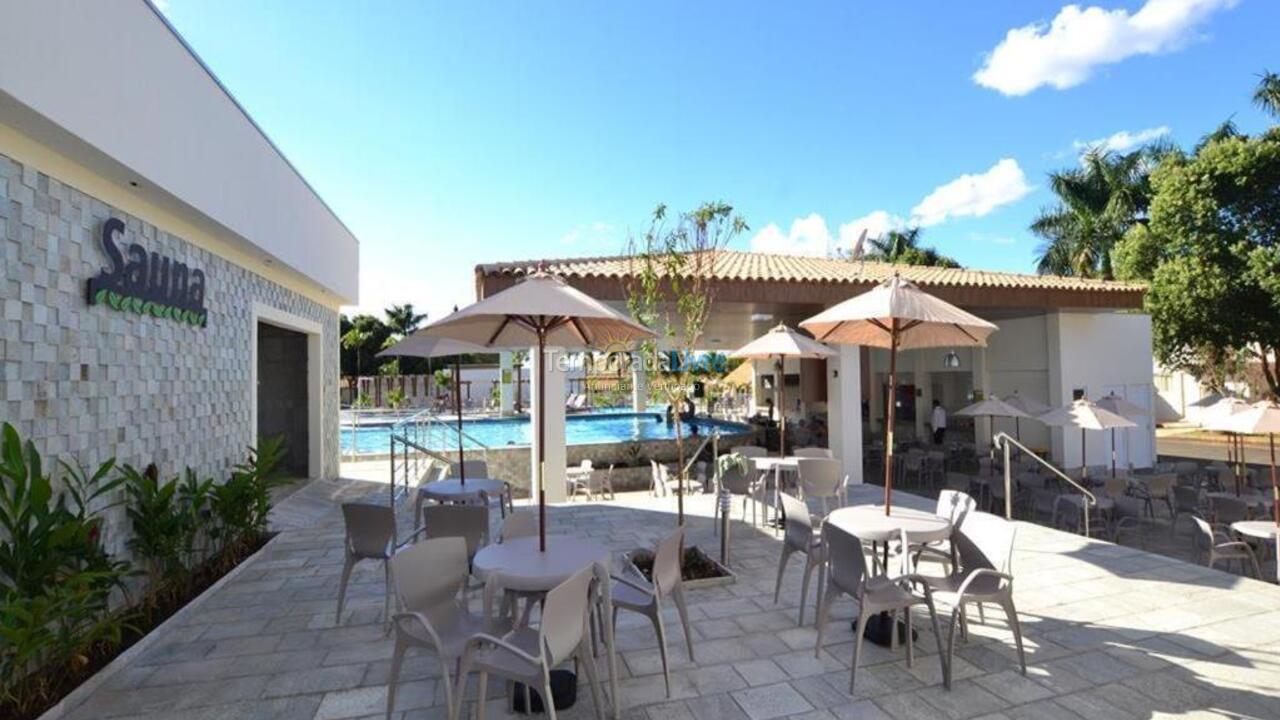 Apartamento para aluguel de temporada em Caldas Novas (Ingresso Acqua Park Incluso Meses de Agosto E Setembro)