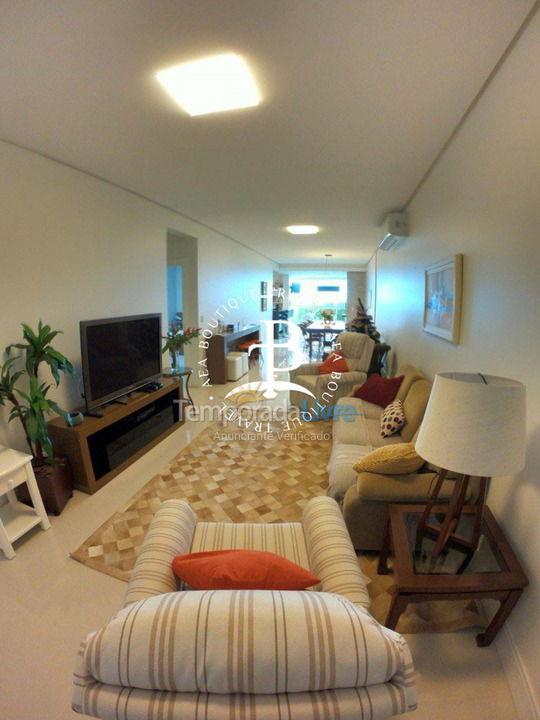 Apartment for vacation rental in Governador Celso Ramos (Praia de Palmas)