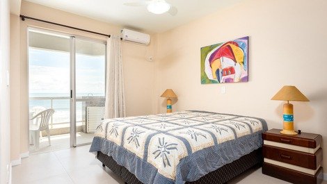 Confortable Apt FRENTE AL MAR, 2 Dormitorios, Aire Acond., Wifi, Garaje