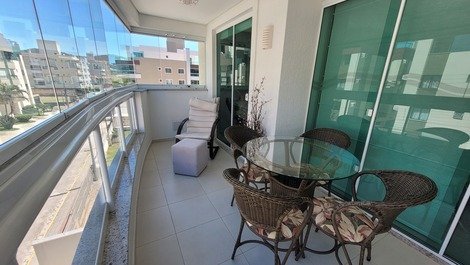 Holiday Apartment in Praia de Bombas w / Wiffi and Air Conditioning