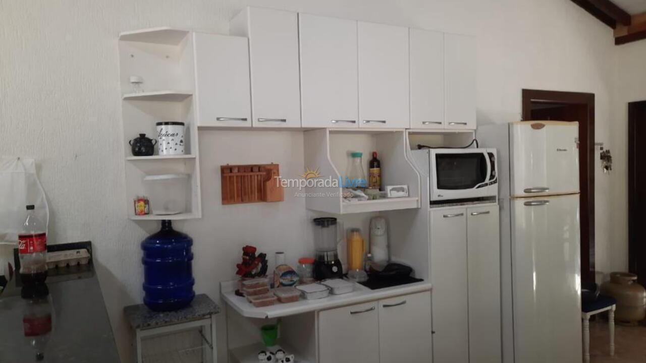 Casa para aluguel de temporada em Guaratuba (Balneário Prainha)