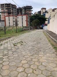 Apartamento 2°andar á 2 minutinhos do mar.
