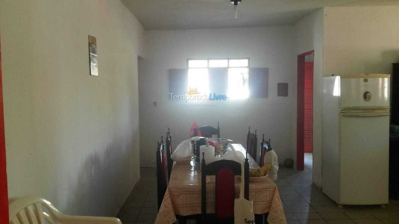 Casa para aluguel de temporada em Lucena (Camaçarí)