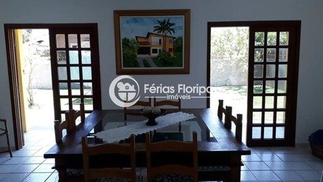 House with 4 bedrooms with air 300 meters from the sea, with barbecue