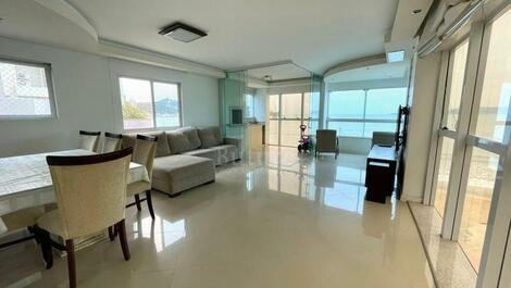 BEAUTIFUL AND SPACIOUS SEA FRONT APARTMENT 03 SUITES