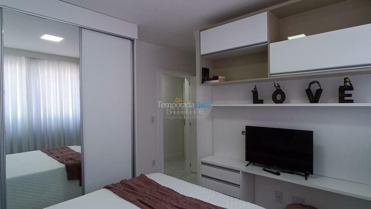 Apartamento para aluguel de temporada em Itapema (Meia Praia)