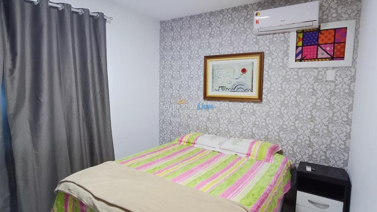 Apartamento para aluguel de temporada em Itapema (Meia Praia)